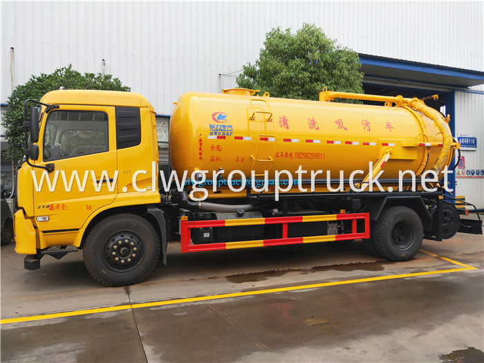 Suction Sewage Truck 4